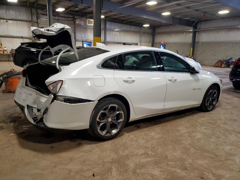 1G1ZD5ST4PF138236