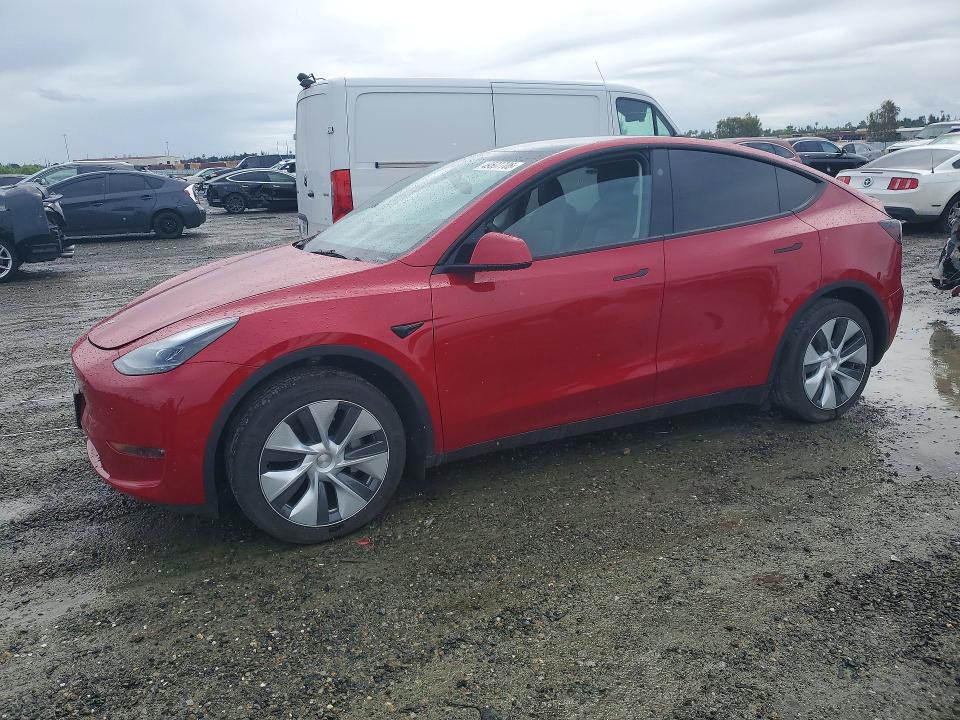 2023 TESLA MODEL Y — VIN 7SAYGDEE3PF901047