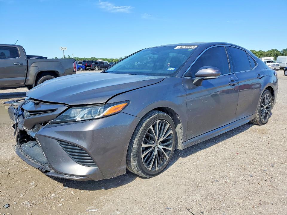 2018 TOYOTA CAMRY — VIN 4T1B11HK3JU038832
