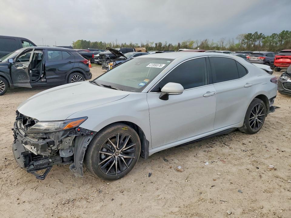 2022 TOYOTA CAMRY — VIN 4T1G11AK7NU064761