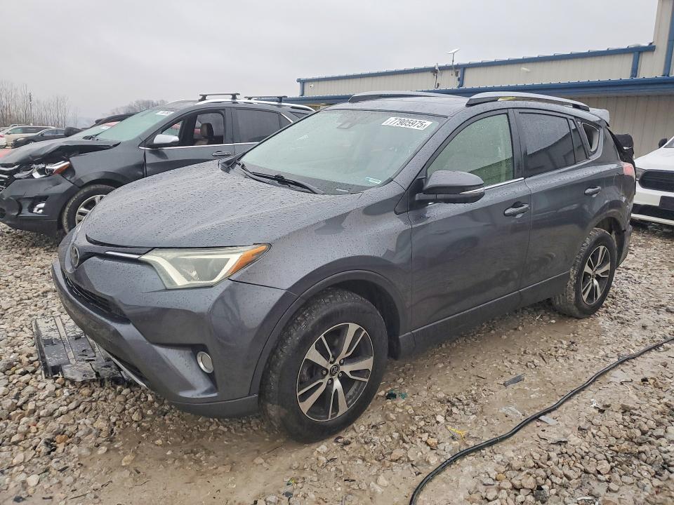 2017 TOYOTA RAV4 — VIN JTMRFREV0HD214845