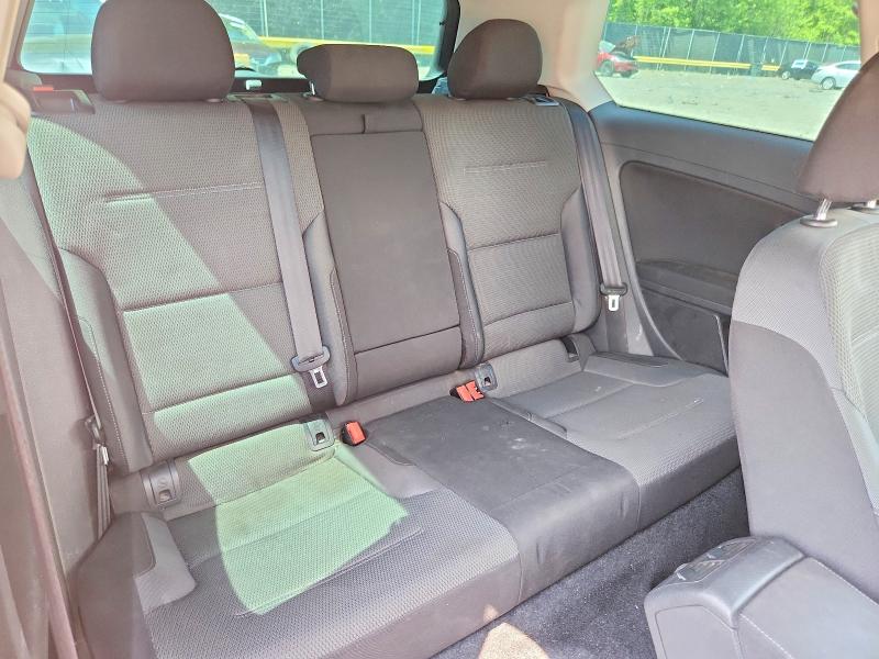 3VW817AU0FM023727