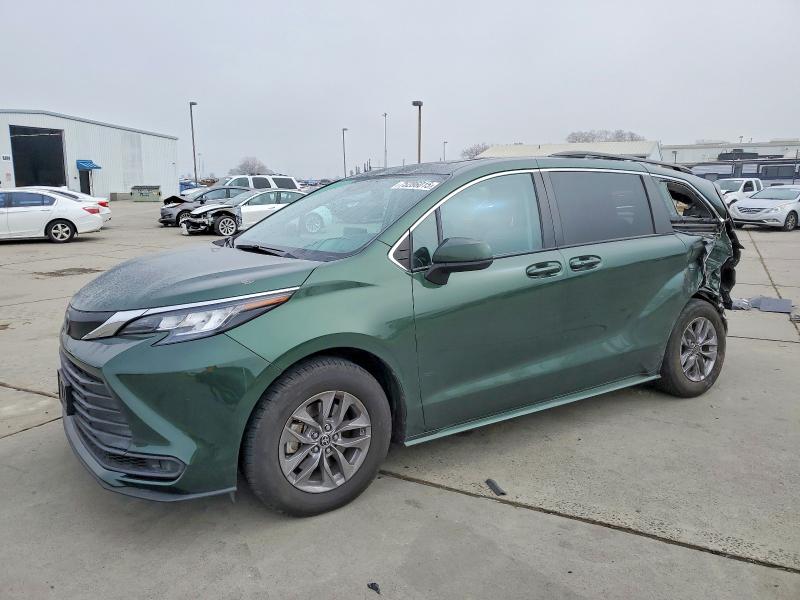 2022 TOYOTA SIENNA — VIN 5TDBSKFC5NS069870