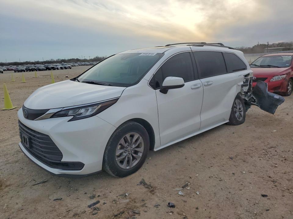 2023 TOYOTA SIENNA — VIN 5TDBRKEC1PS175295