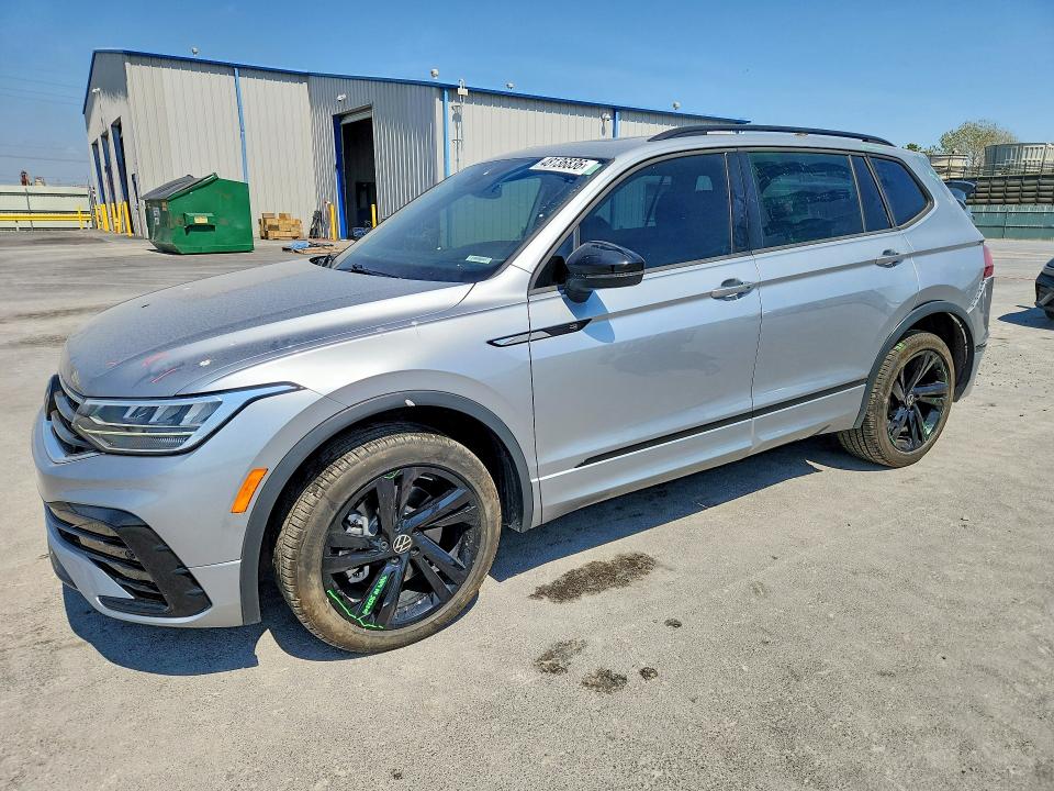 2023 VOLKSWAGEN TIGUAN — VIN 3VVCB7AX8PM124070