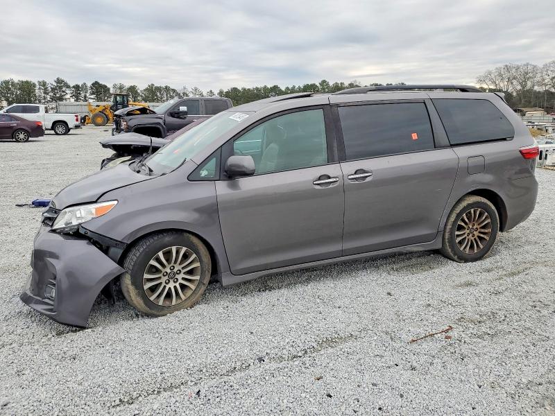 2020 TOYOTA SIENNA — VIN 5TDYZ3DC7LS048076
