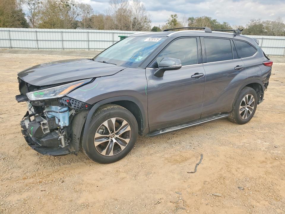2021 TOYOTA HIGHLANDER — VIN 5TDGZRAH8MS060205
