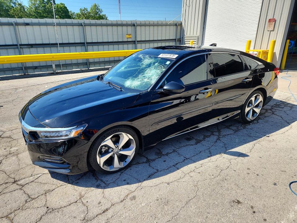 2018 HONDA ACCORD — VIN 1HGCV1F9XJA009490