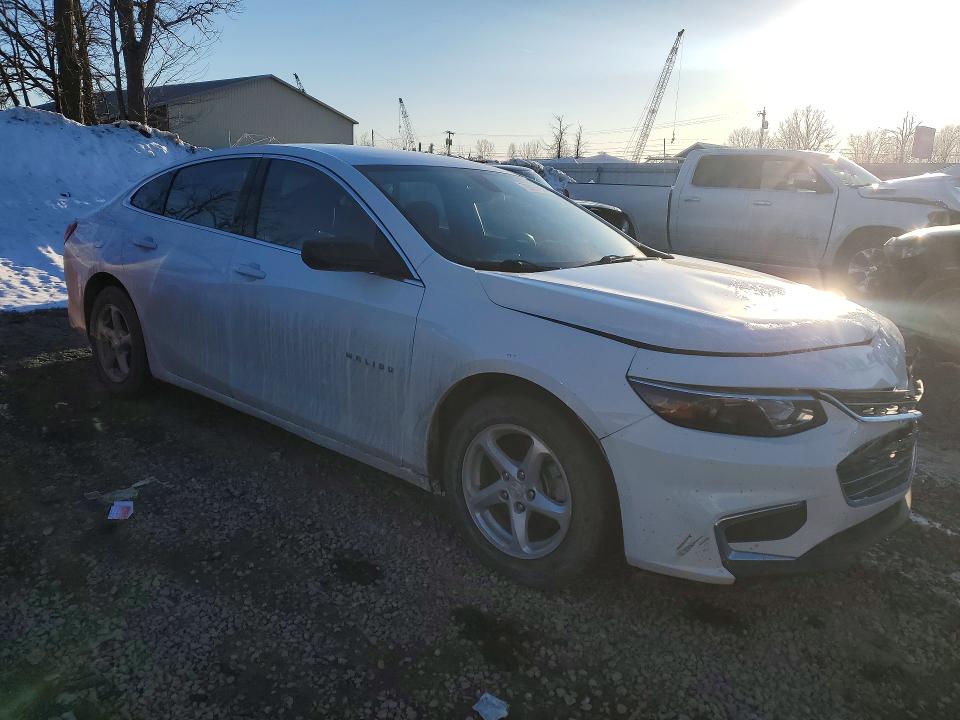1G1ZB5ST7HF170881