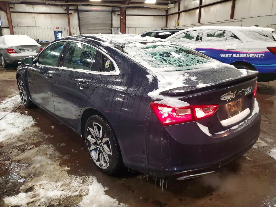 1G1ZG5ST6SF135189