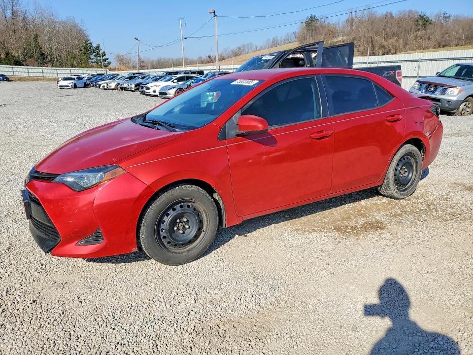 2019 TOYOTA COROLLA — VIN 5YFBURHE5KP923777