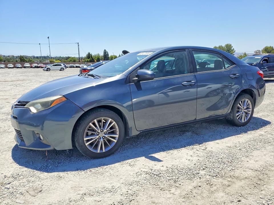 2015 TOYOTA COROLLA — VIN 5YFBURHE3FP182440