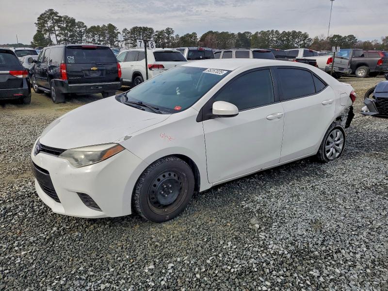 2015 TOYOTA COROLLA — VIN 5YFBURHE9FP297298