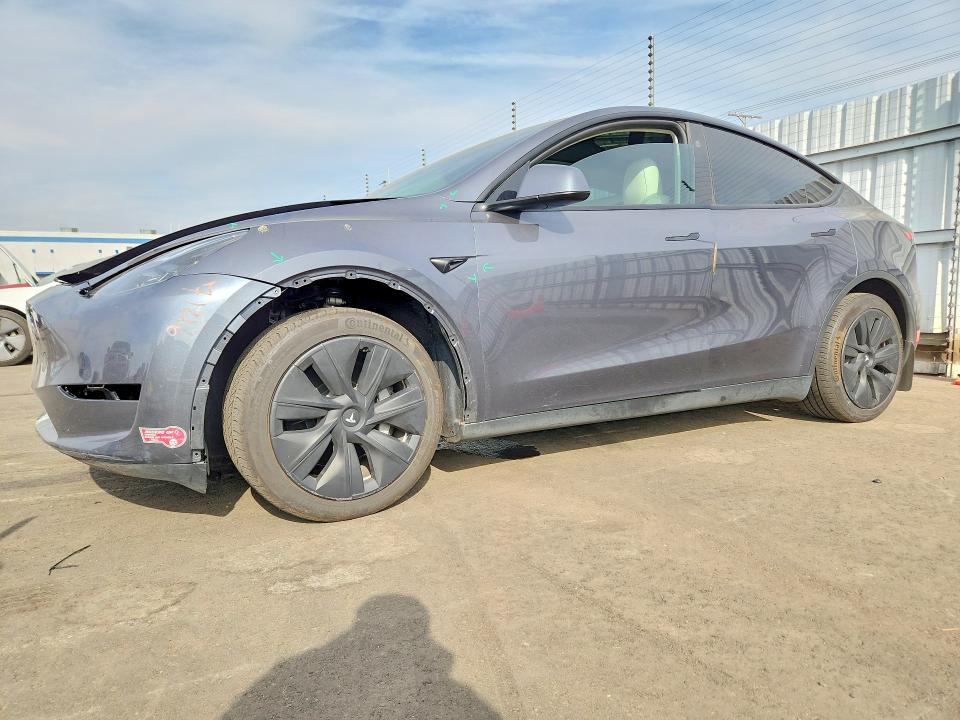 2023 TESLA MODEL Y — VIN 7SAYGDED0PF970768