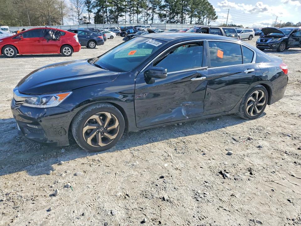 2017 HONDA ACCORD — VIN 1HGCR2F76HA203081