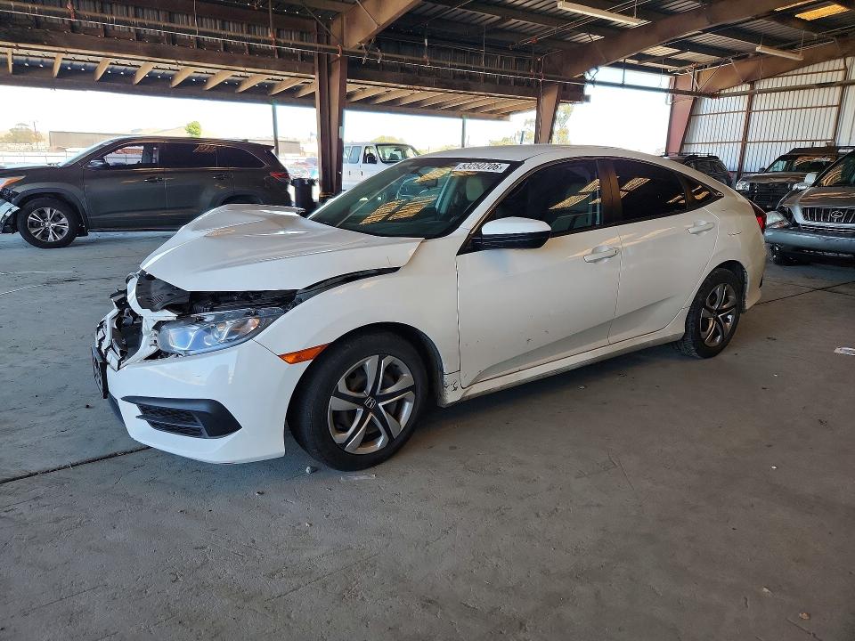 2018 HONDA CIVIC — VIN 2HGFC2F52JH540139