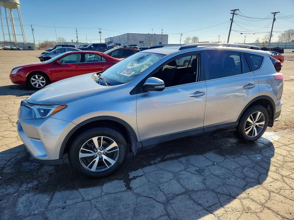 2017 TOYOTA RAV4 — VIN 2T3RFREV2HW570863