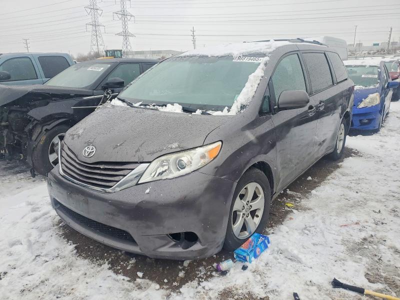 2015 TOYOTA SIENNA — VIN 5TDKK3DC8FS604152