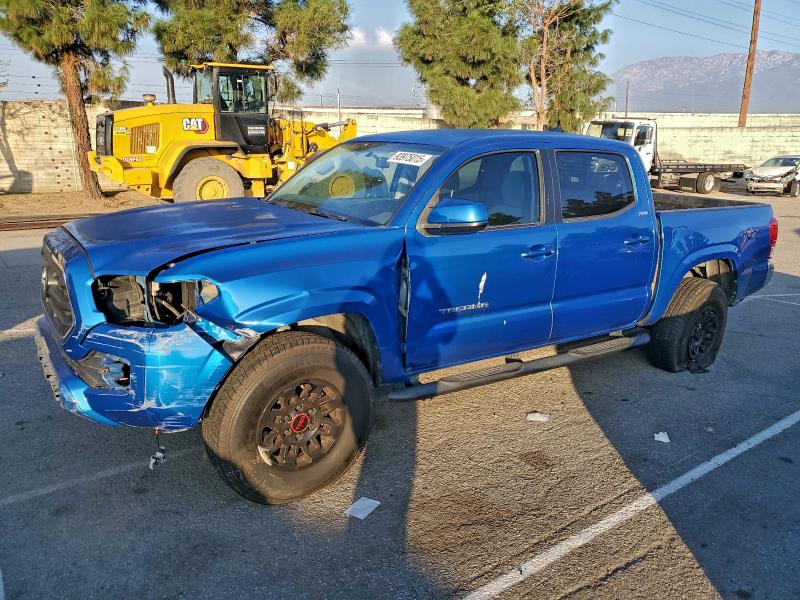 2016 TOYOTA TACOMA DOU — VIN 5TFAZ5CN4GX018551