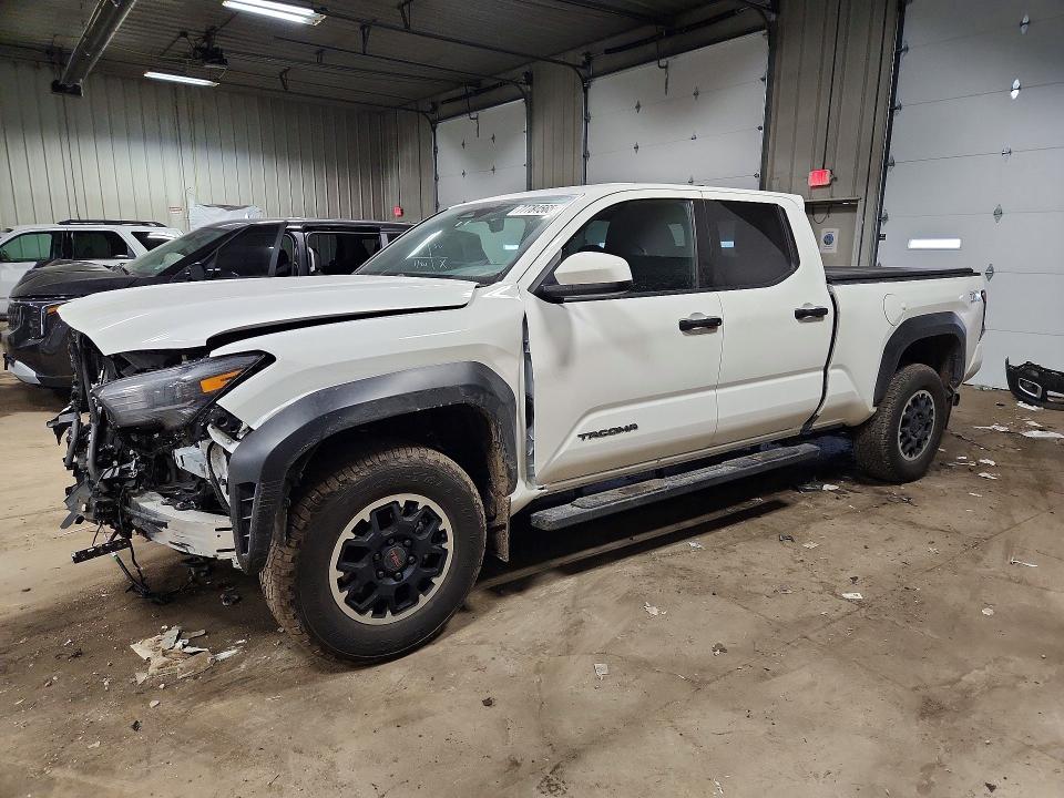 2024 TOYOTA TACOMA — VIN 3TMLB5JN7RM009674