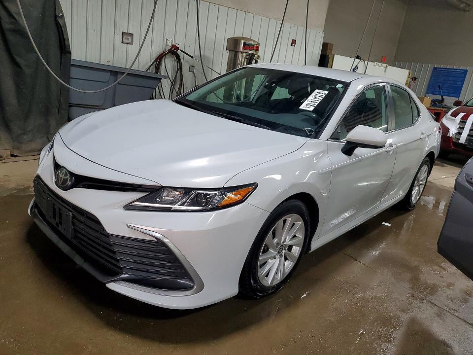 2022 TOYOTA CAMRY — VIN 4T1C11AK4NU040920