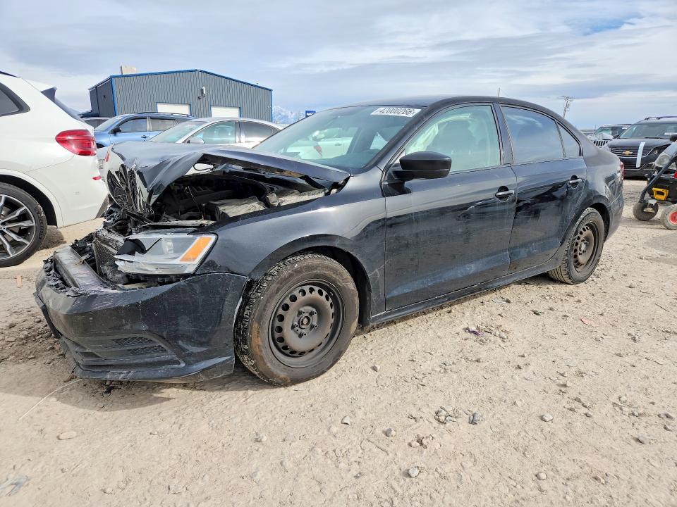 2016 VOLKSWAGEN JETTA — VIN 3VW267AJ1GM384107