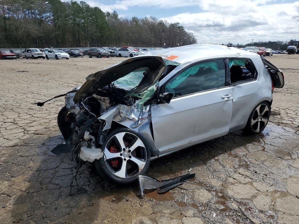 2015 VOLKSWAGEN GTI — VIN 3VWTT7AU0FM066601