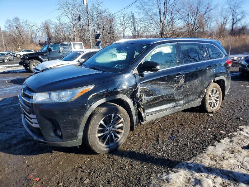 2019 TOYOTA HIGHLANDER — VIN 5TDJZRFH6KS594976
