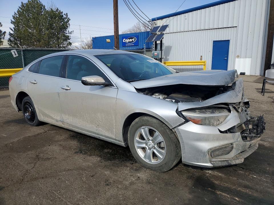 1G1ZD5ST5JF138902