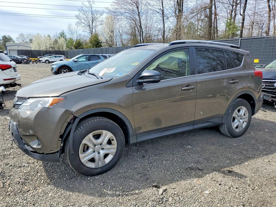 2015 TOYOTA RAV4 — VIN JTMZFREV2FD044291