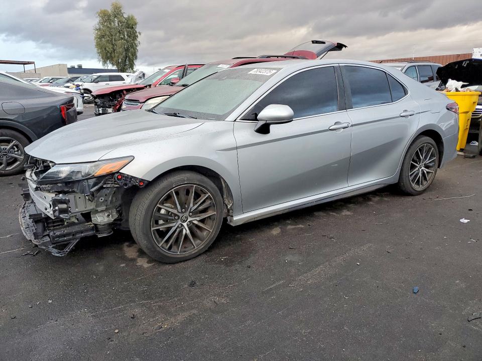 2021 TOYOTA CAMRY — VIN 4T1G11AKXMU489082