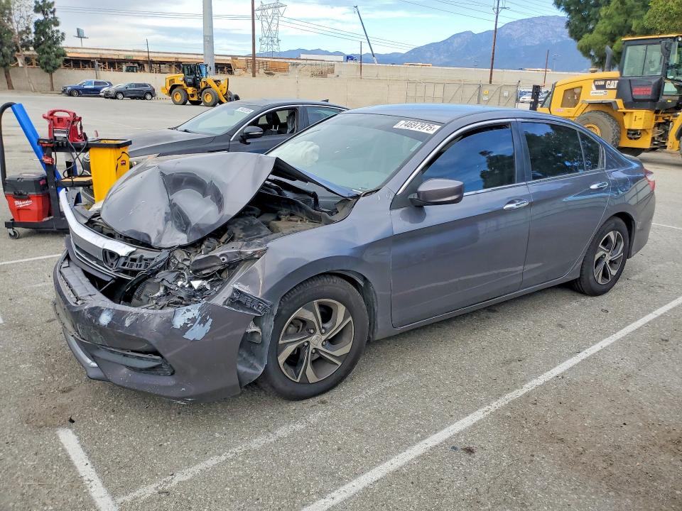 2017 HONDA ACCORD — VIN 1HGCR2F36HA065460