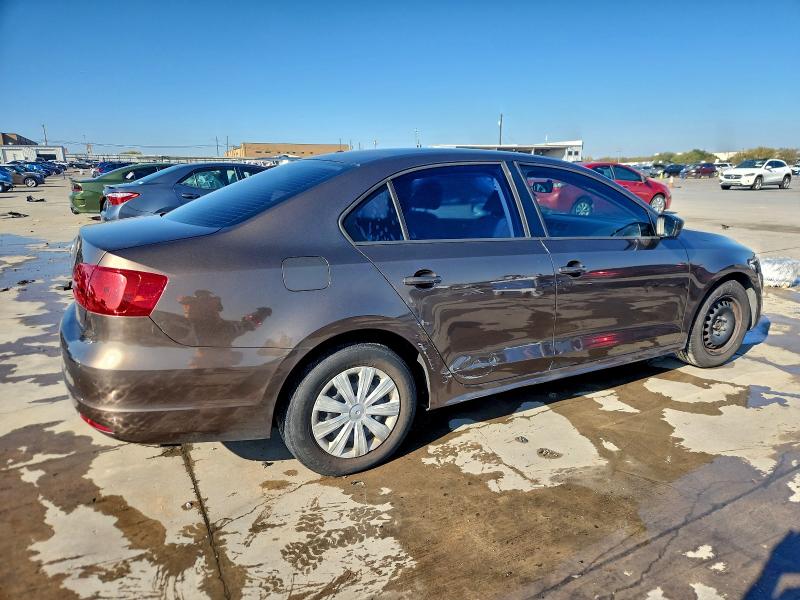 3VW2K7AJ4DM206005