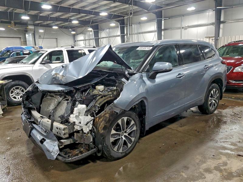 2022 TOYOTA HIGHLANDER — VIN 5TDGZRBH5NS205703