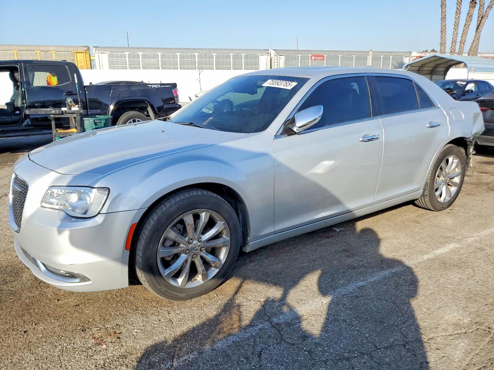 2020 CHRYSLER 300 — VIN 2C3CCAKG9LH131680