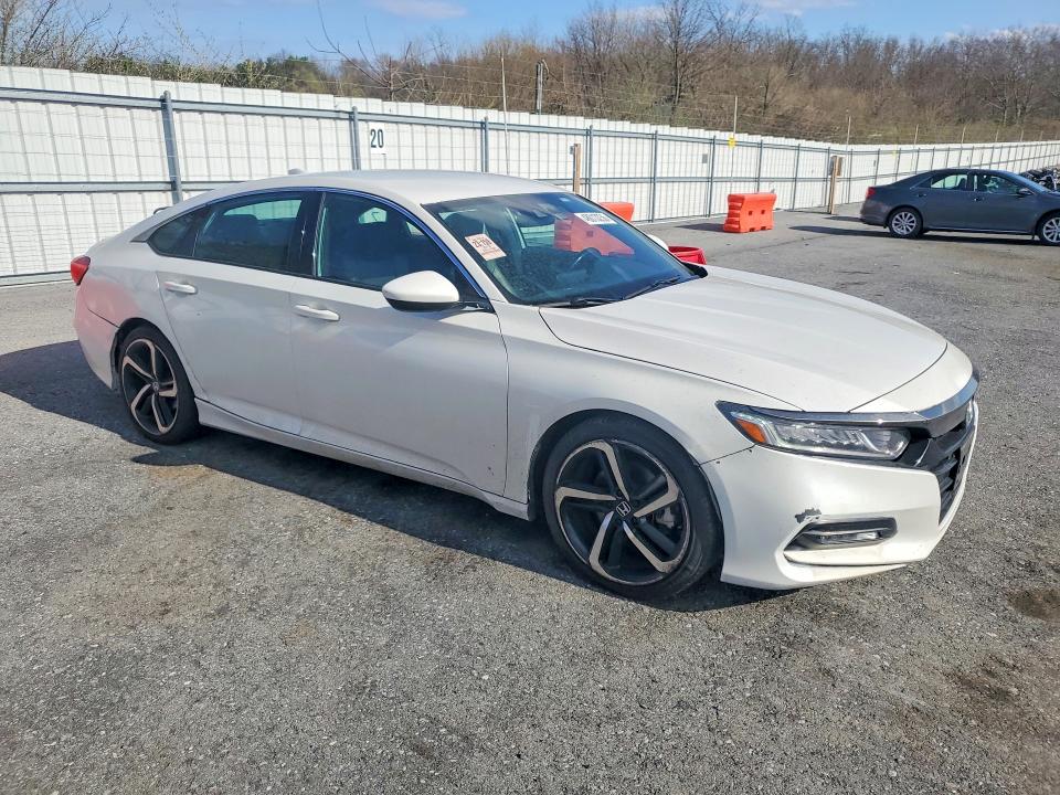 1HGCV1F30JA204512