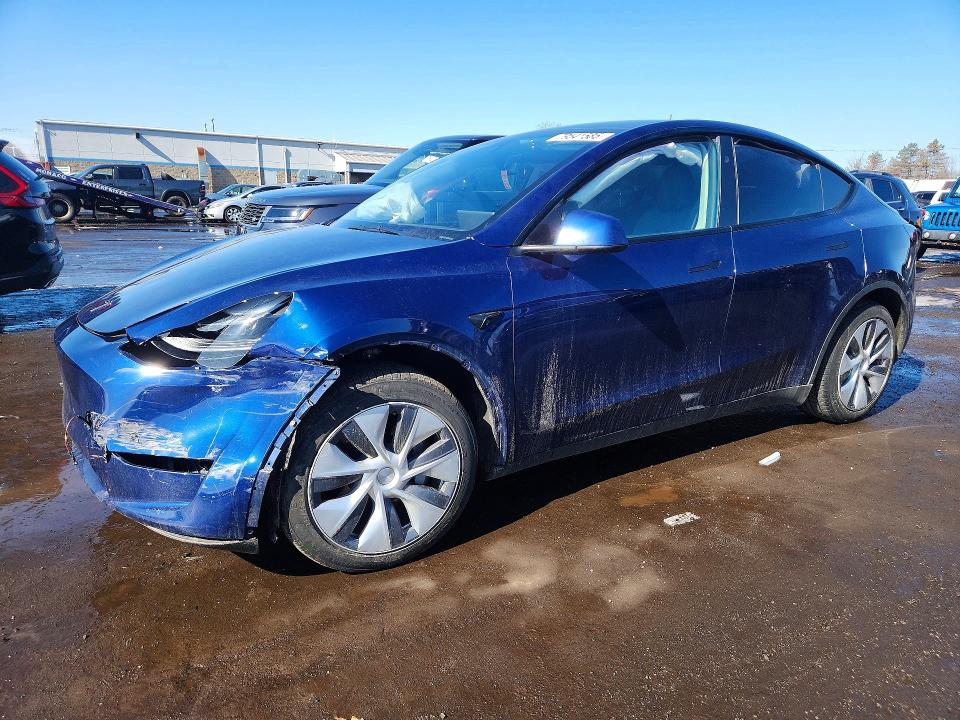 2023 TESLA MODEL Y — VIN 7SAYGDEE6PF862762