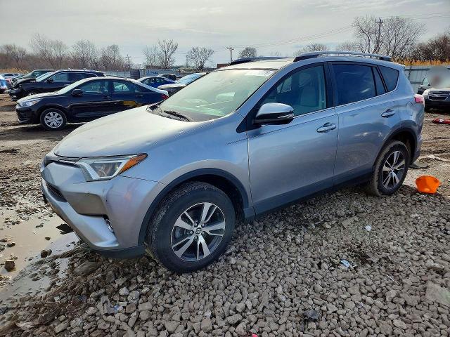 2018 TOYOTA RAV4 — VIN JTMWFREV1JD133667