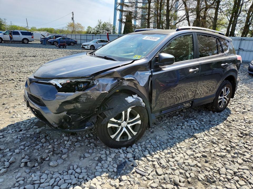 2017 TOYOTA RAV4 — VIN JTMBFREV9HJ132695