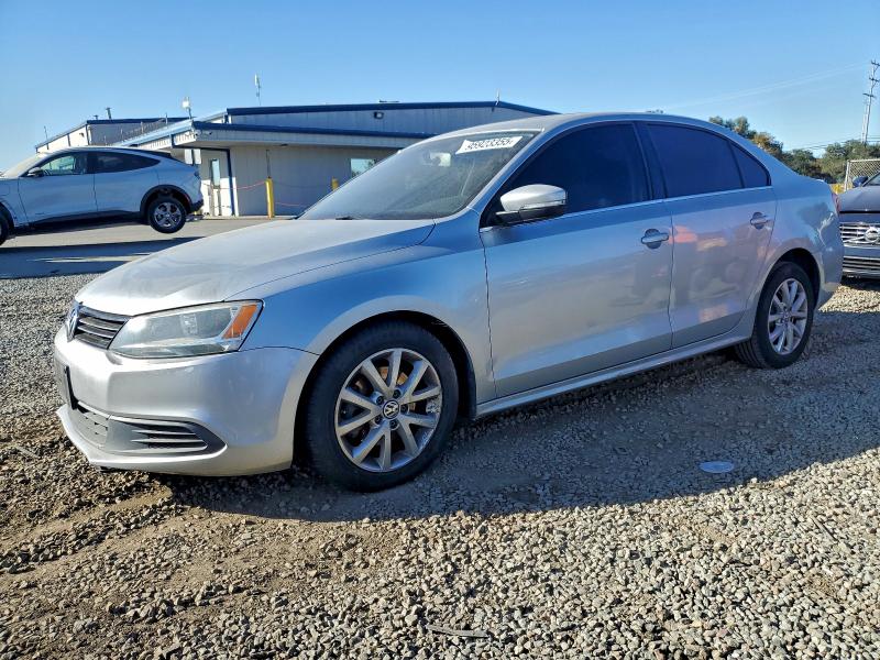 2014 VOLKSWAGEN JETTA SE — VIN 3VWD17AJ3EM385537