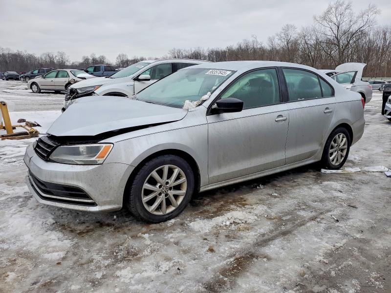 2015 VOLKSWAGEN JETTA SE — VIN 3VWD07AJ3FM258467