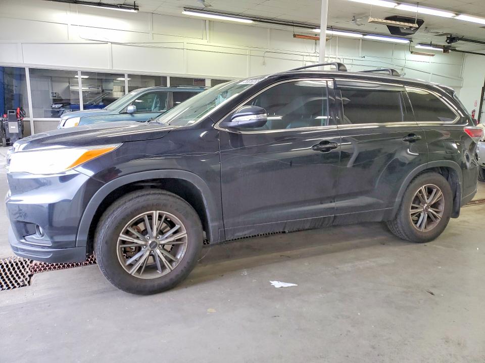 2016 TOYOTA HIGHLANDER — VIN 5TDJKRFHXGS242897