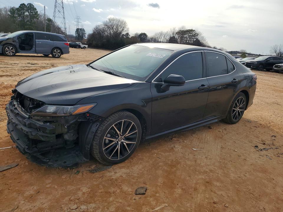 2021 TOYOTA CAMRY — VIN 4T1G11AK0MU437895