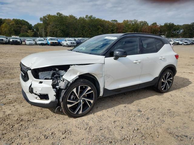2021 VOLVO XC40 T5 R- — VIN YV4162UM9M2562790