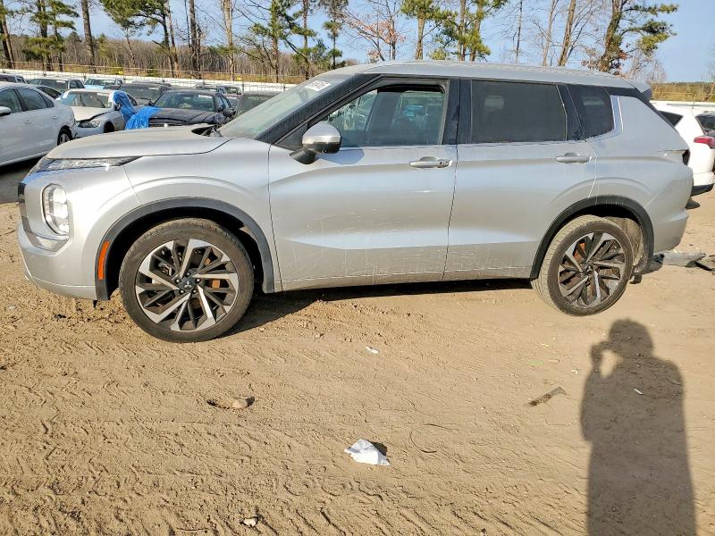 2022 MITSUBISHI OUTLANDER — VIN JA4J3VA87NZ025780