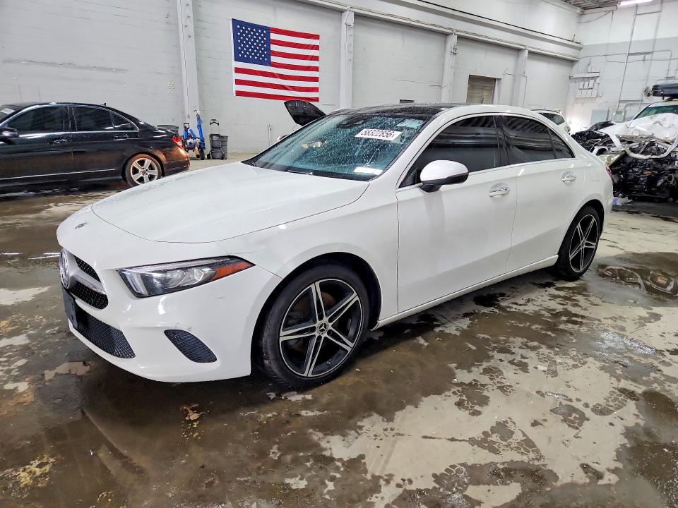 WDD3G4FB0KW000658