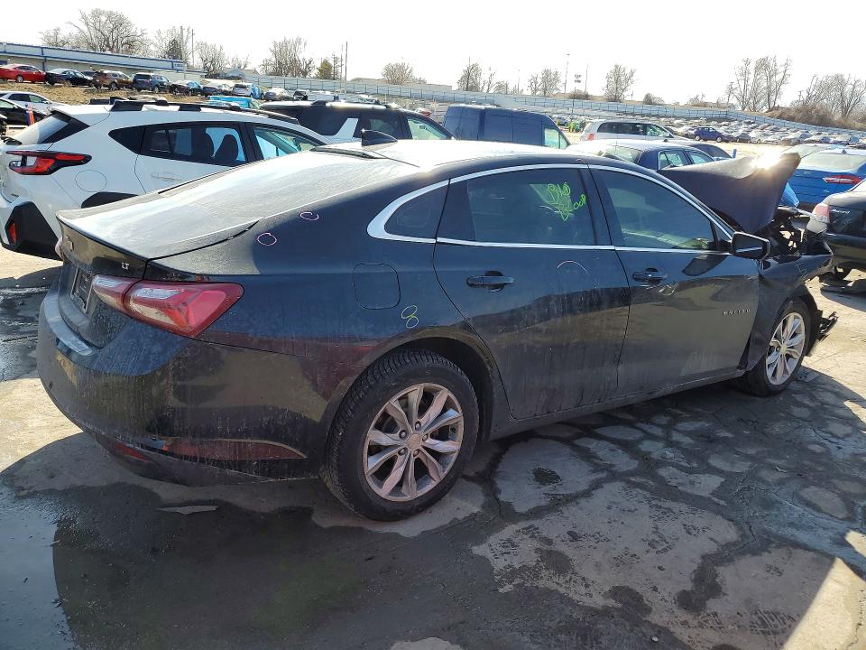 1G1ZD5ST2MF070465