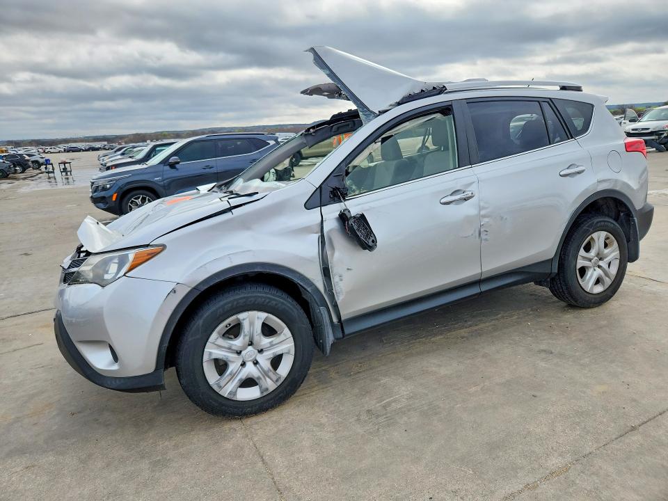 2015 TOYOTA RAV4 — VIN JTMZFREV4FD078281