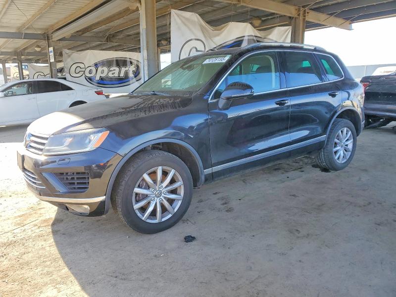 2017 VOLKSWAGEN TOUAREG — VIN WVGEF7BP5HD003046