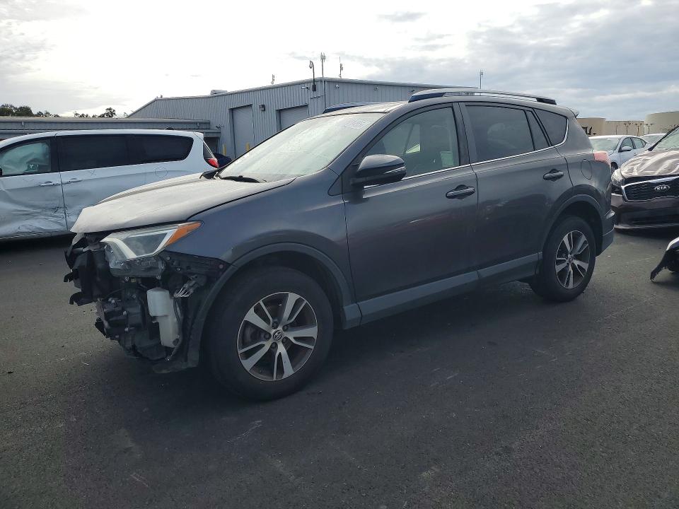 2017 TOYOTA RAV4 — VIN JTMWFREV2HJ110345